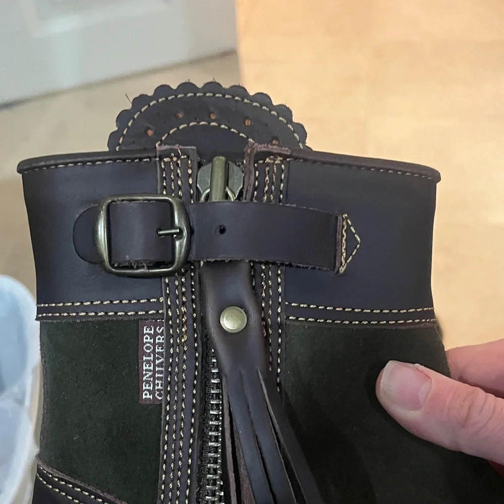 NWOT Penelope Chilvers Olive Leather Ankle Boots with Tassel - Picture 7 of 8